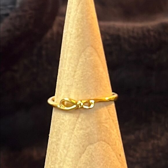 Pandora infinity knot ring - Picture 1 of 8